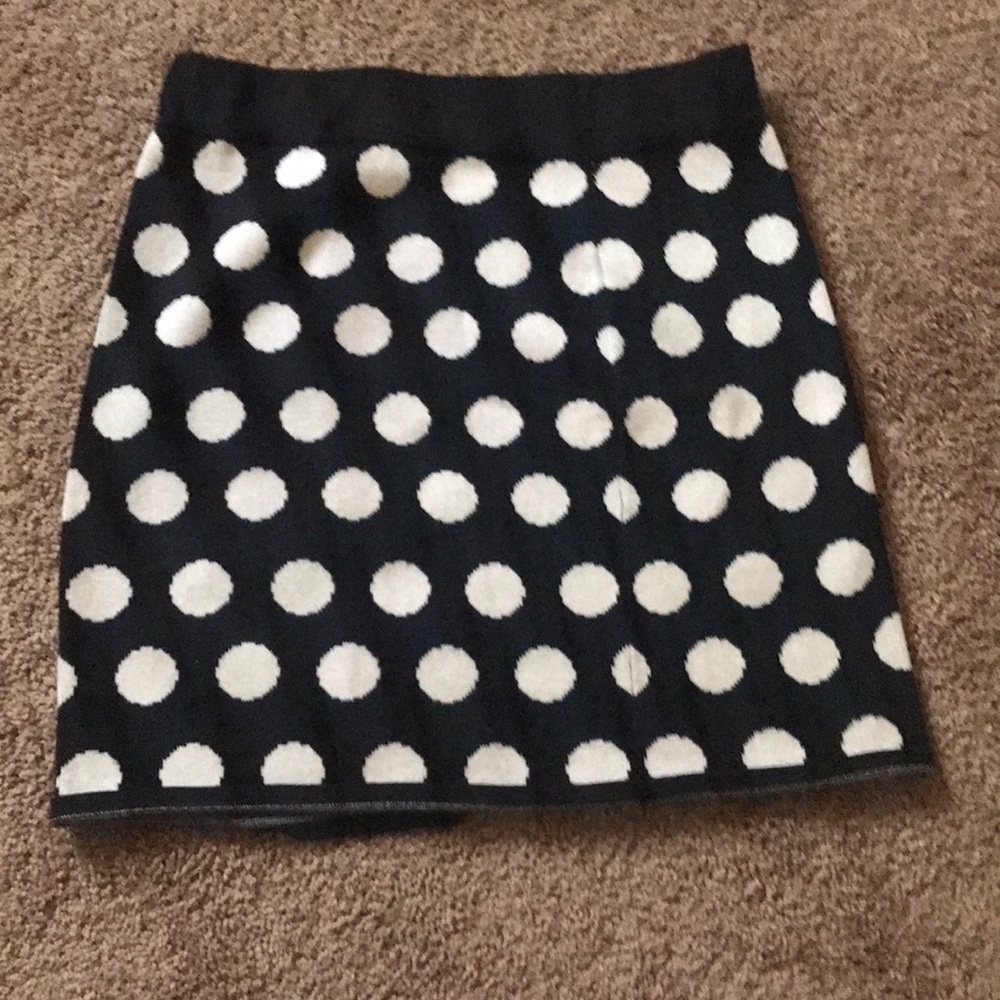 Loft Skirt - Picture 2 of 2